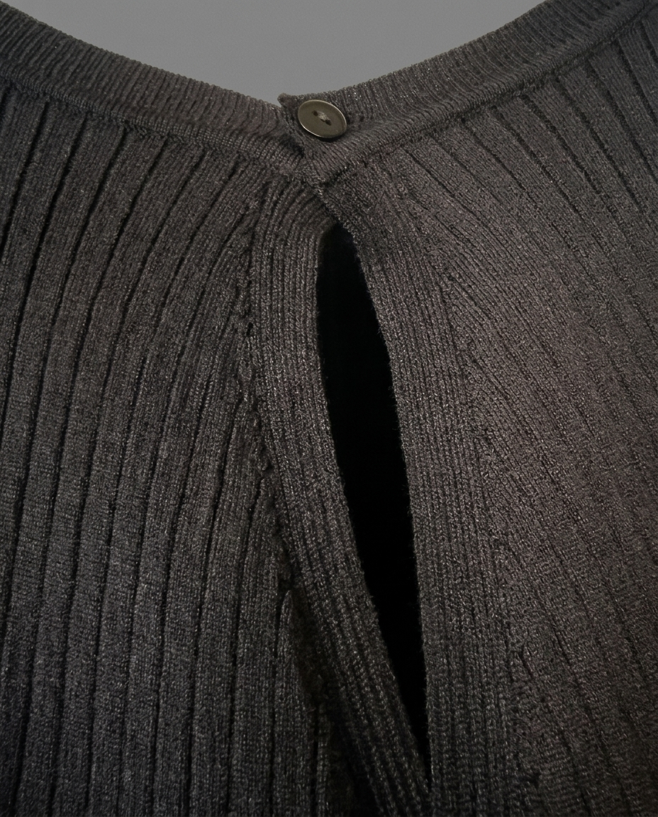 TK00023_Black Ribbed Top